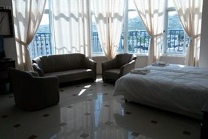 Room 19 of 46