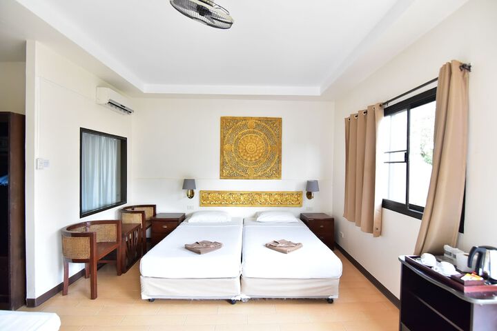 Room 54 of 165