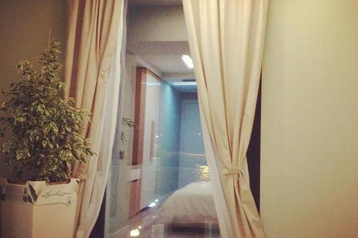 Room 4 of 32