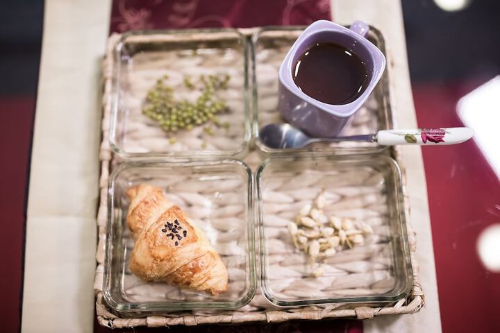 Dining 84 of 145