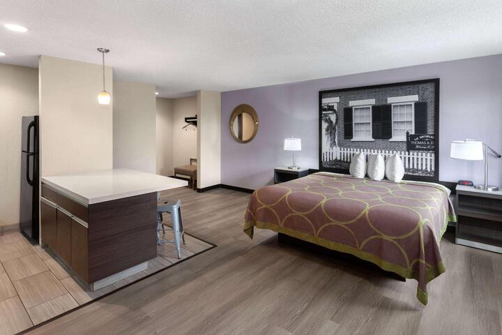 1 King Bed Jetted Tub (3 of 16)