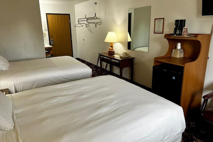 Room 12 of 26
