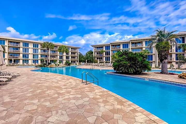 High Pointe Resort in Panama City Beach, FL