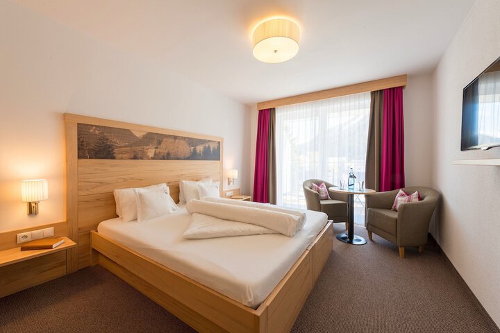 Room 16 of 115