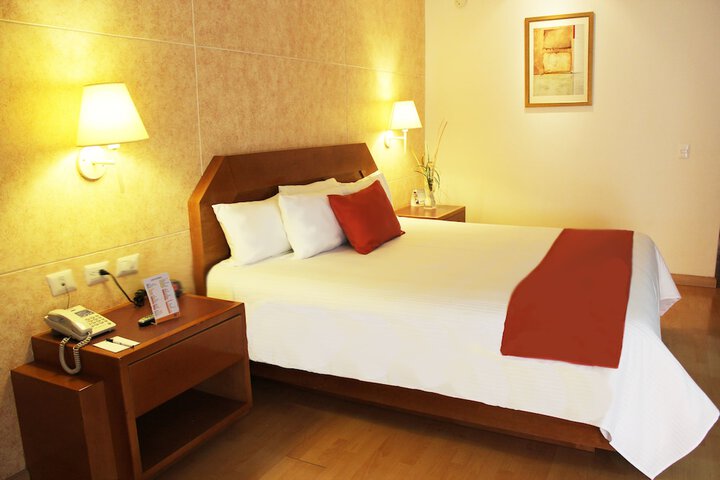Room 8 of 60