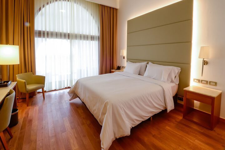 Room 6 of 29