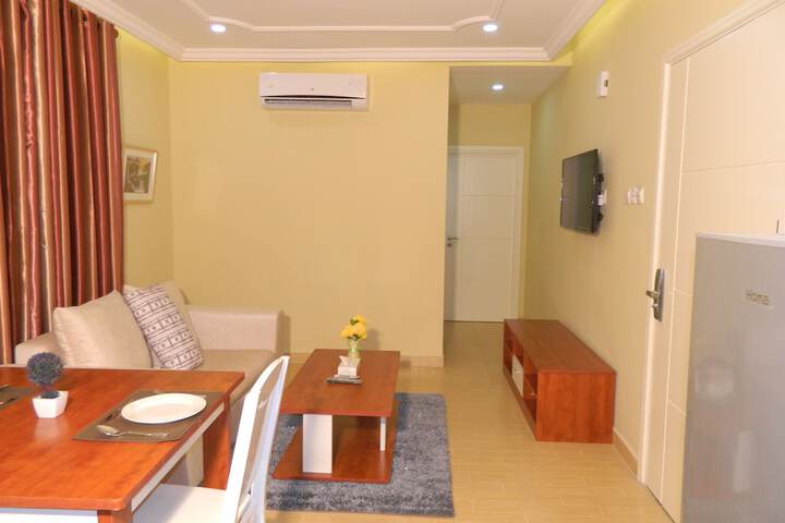 Room 16 of 100