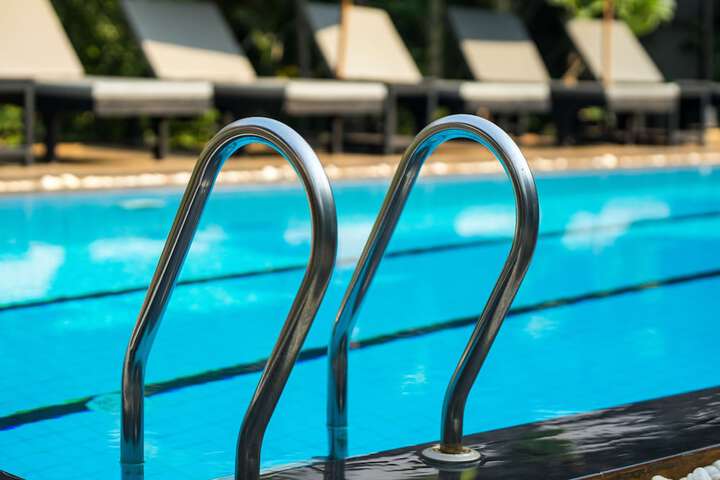 Pool 23 of 44