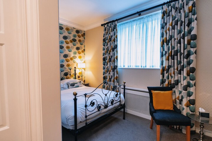 Room 57 of 178
