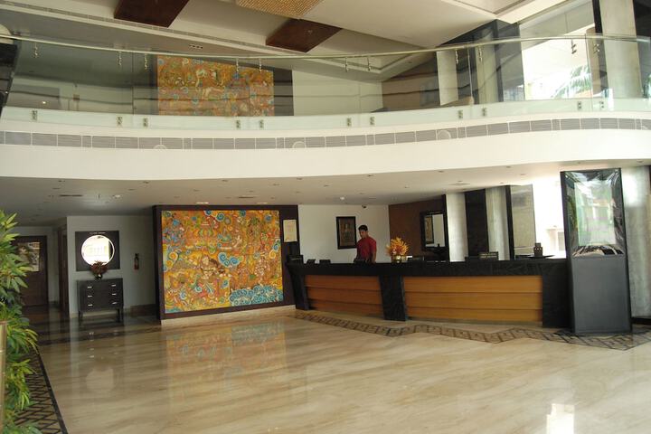 Hotel Interior 4 of 43