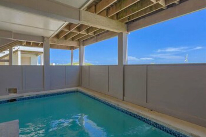 Pool 39 of 64