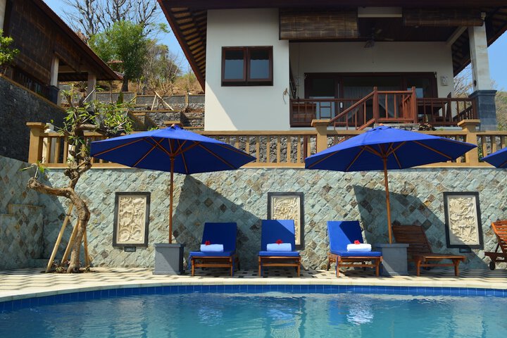 Sundeck 58 of 66