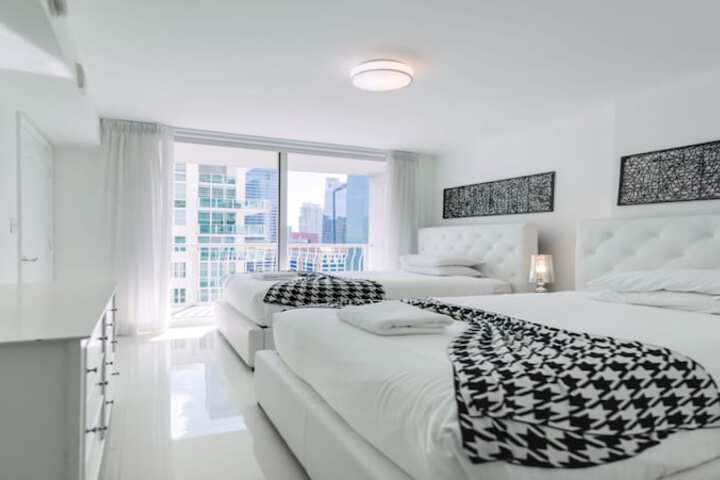 Room 48 of 177