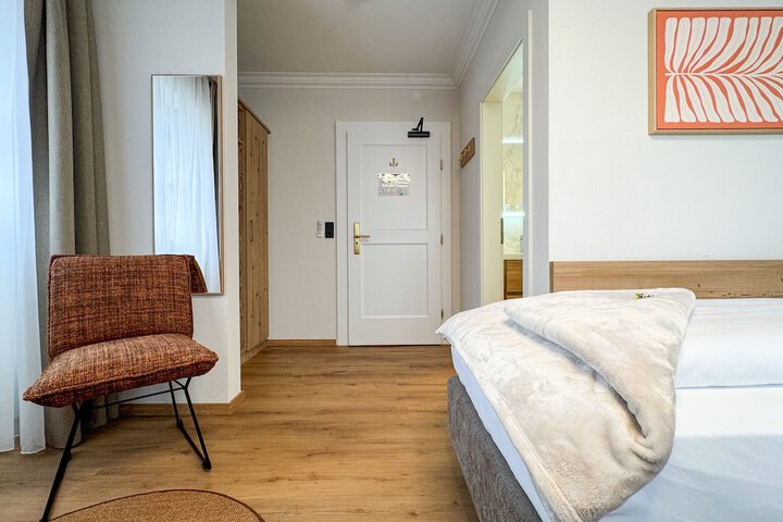 Room 21 of 207