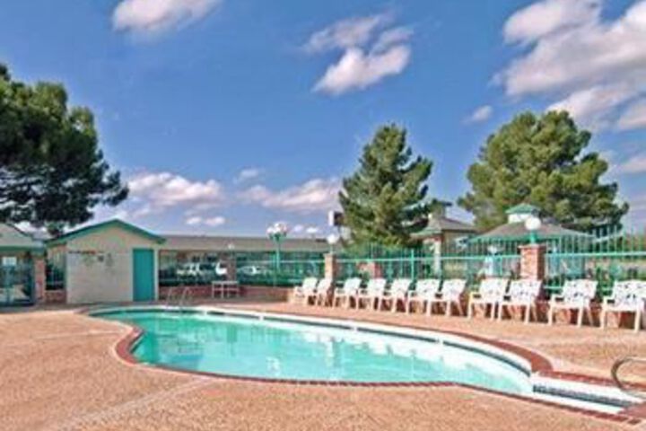Pool 15 of 21
