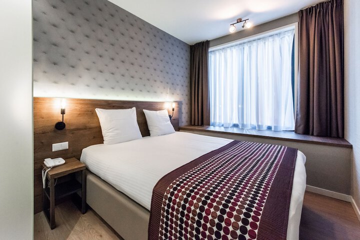 Room 10 of 58