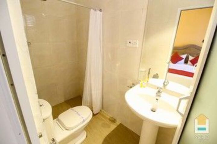 Room 8 of 32