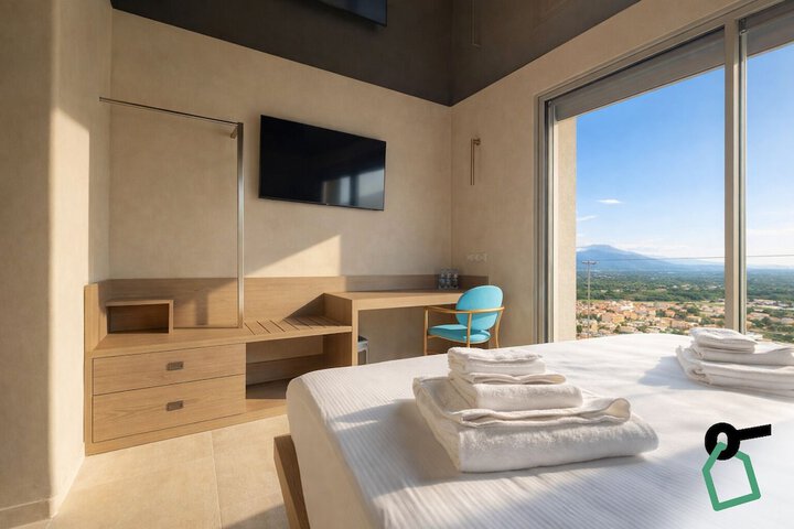 Room 5 of 18