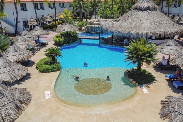 Pools & Facilities