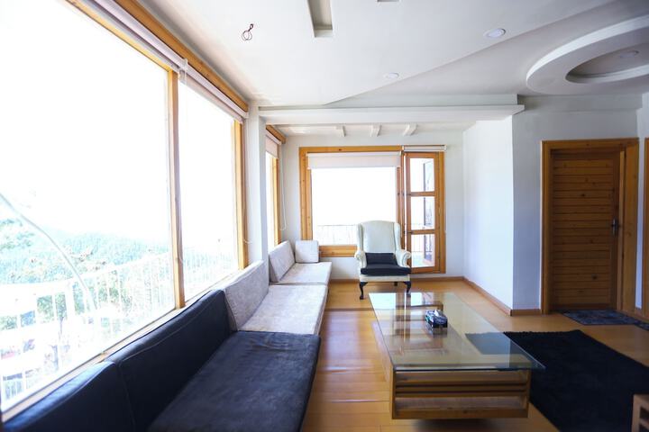 Room 8 of 25