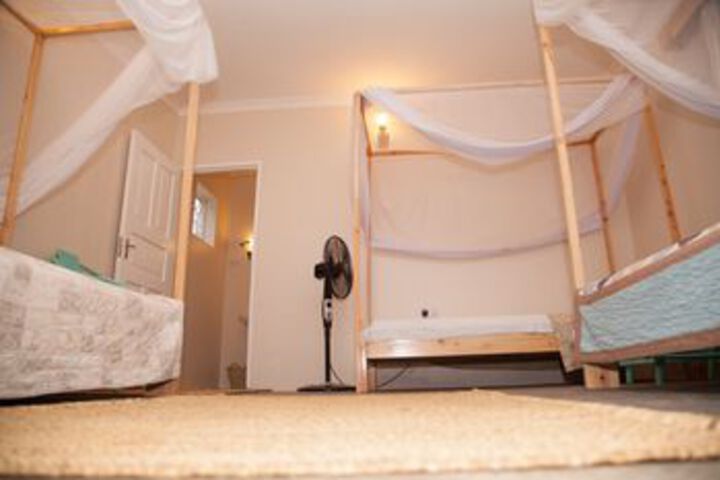 Room 13 of 24