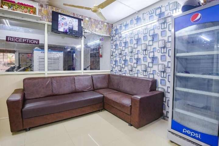 HOTEL LEELA GRAND INN