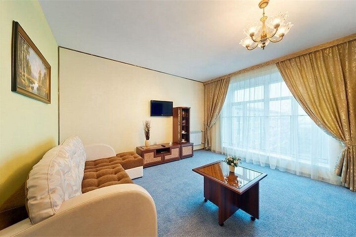Room 19 of 37