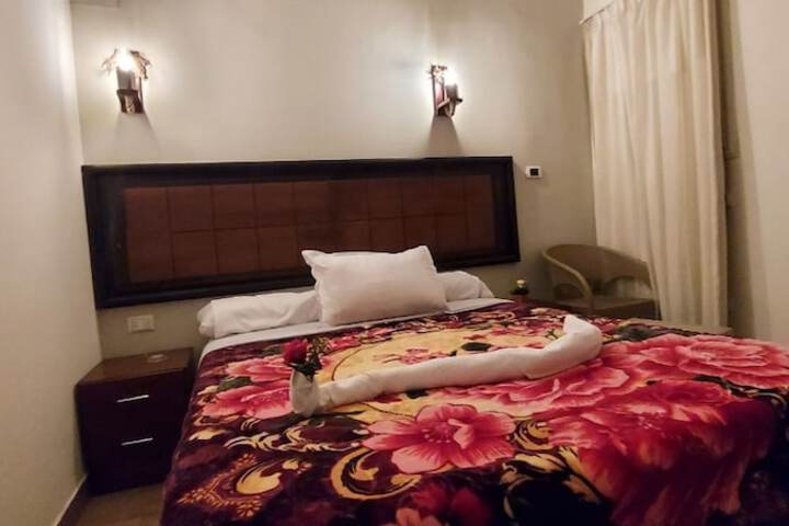 Room 4 of 61