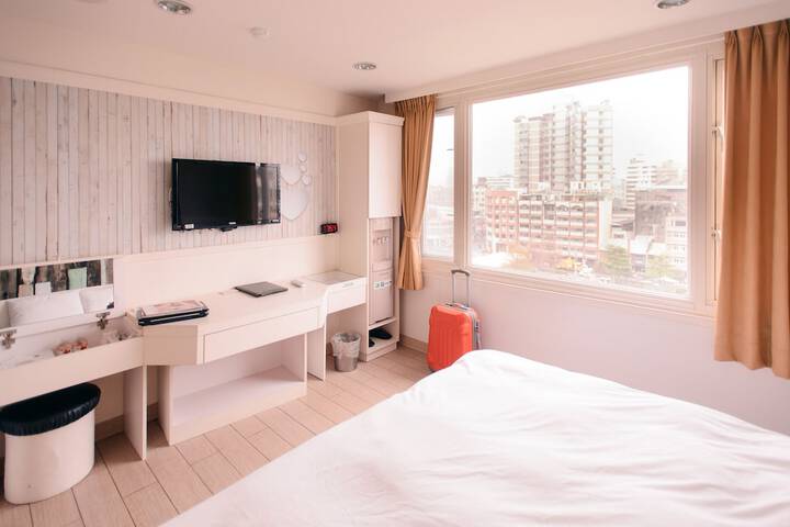 Room 17 of 45