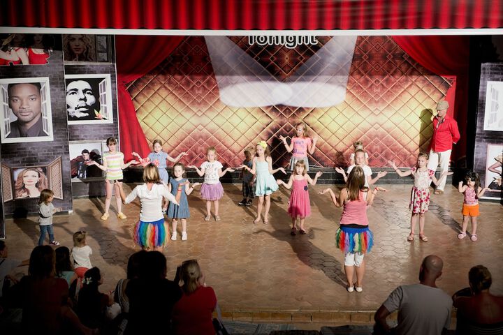 Childrens Activities 106 of 168