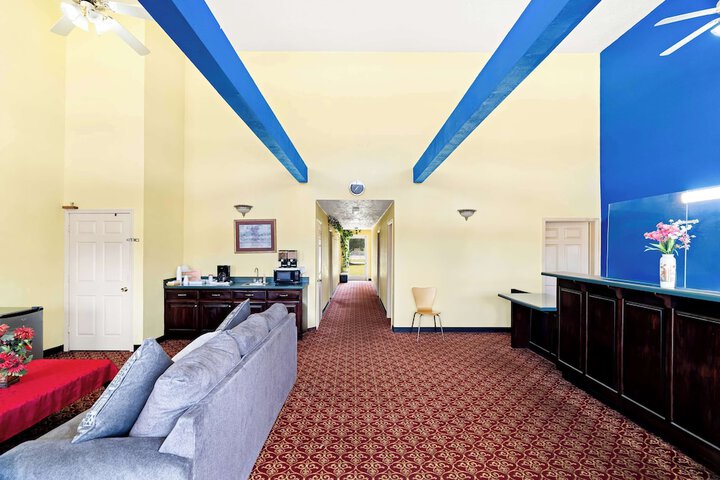 Hotel Interior 3 of 27
