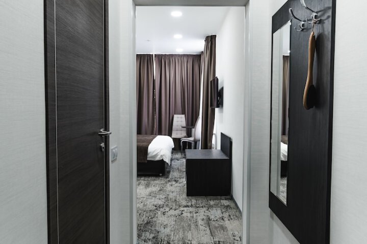 Room 15 of 54