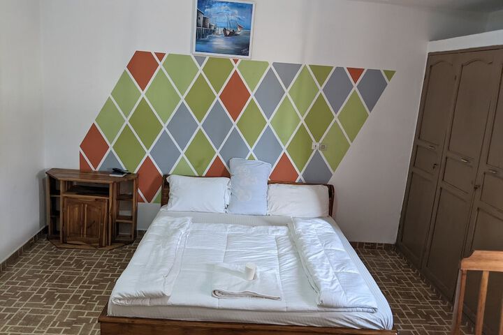 Room 8 of 21