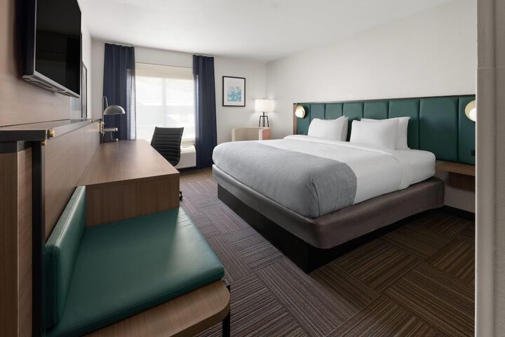 Room 45 of 101