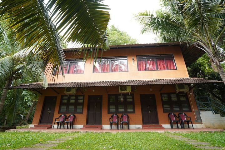 Room 10 of 15