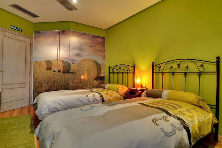 Room 7 of 15