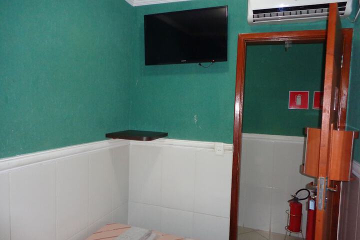 Room 28 of 52