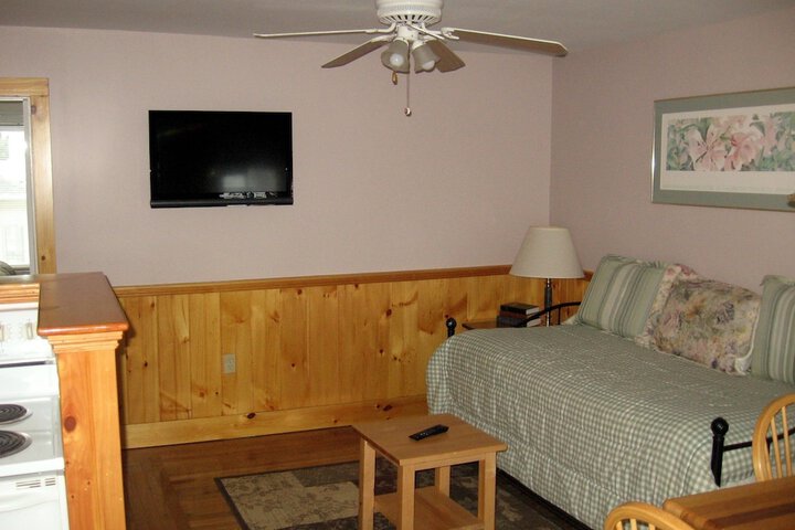 Room 2 of 39