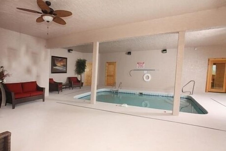 Pool 35 of 78