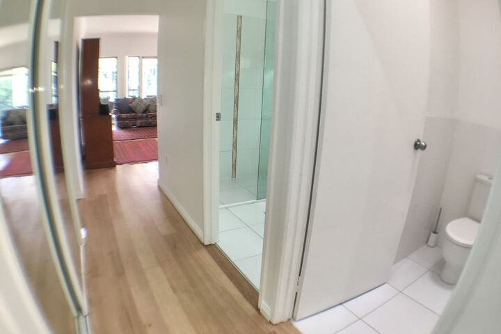 Room 51 of 96