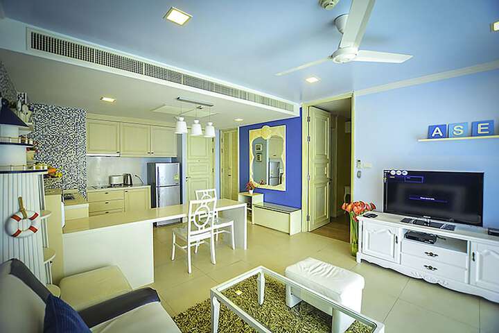 Room 10 of 23