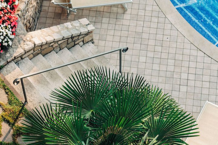 Pool Hotel