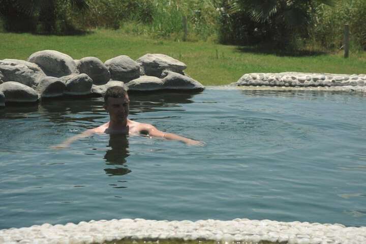 Pool 33 of 49