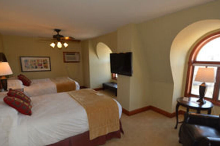 Room 13 of 29