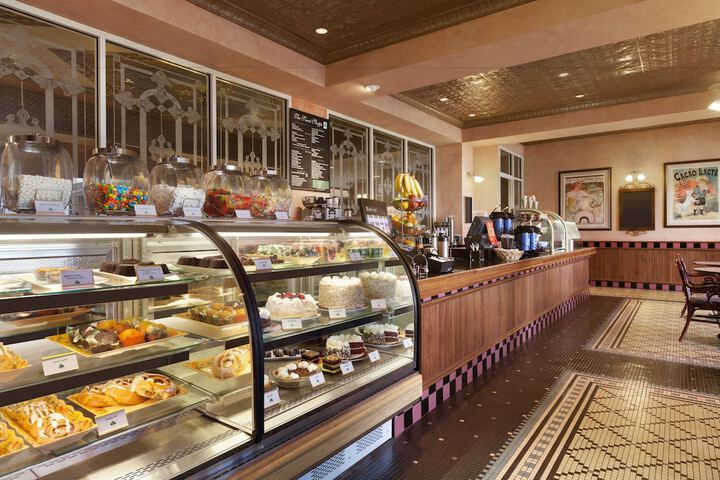 Breakfast area