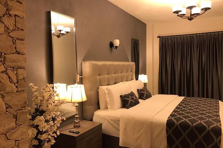 Room 9 of 131