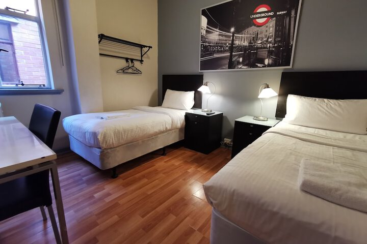 Room 20 of 37