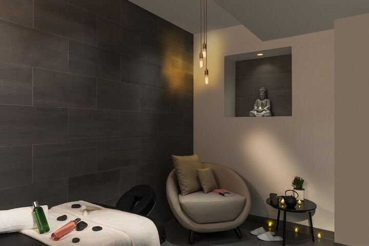 Spa 53 of 65