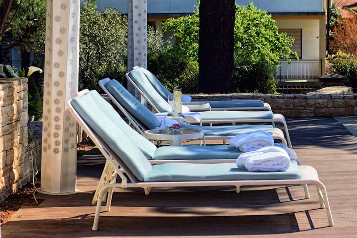 Pool Hotel