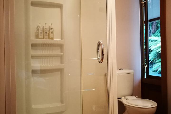 Clean Restrooms
